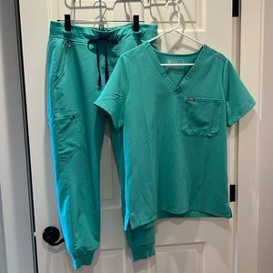 FIGS surgical green 💚 scrub set